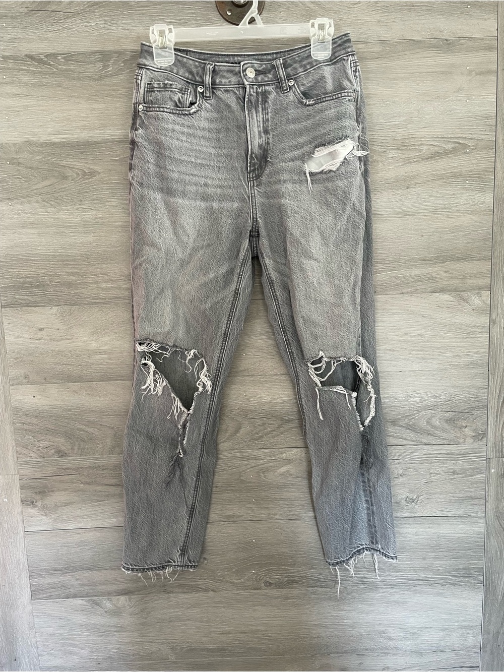 American Eagle Distressed Jeans